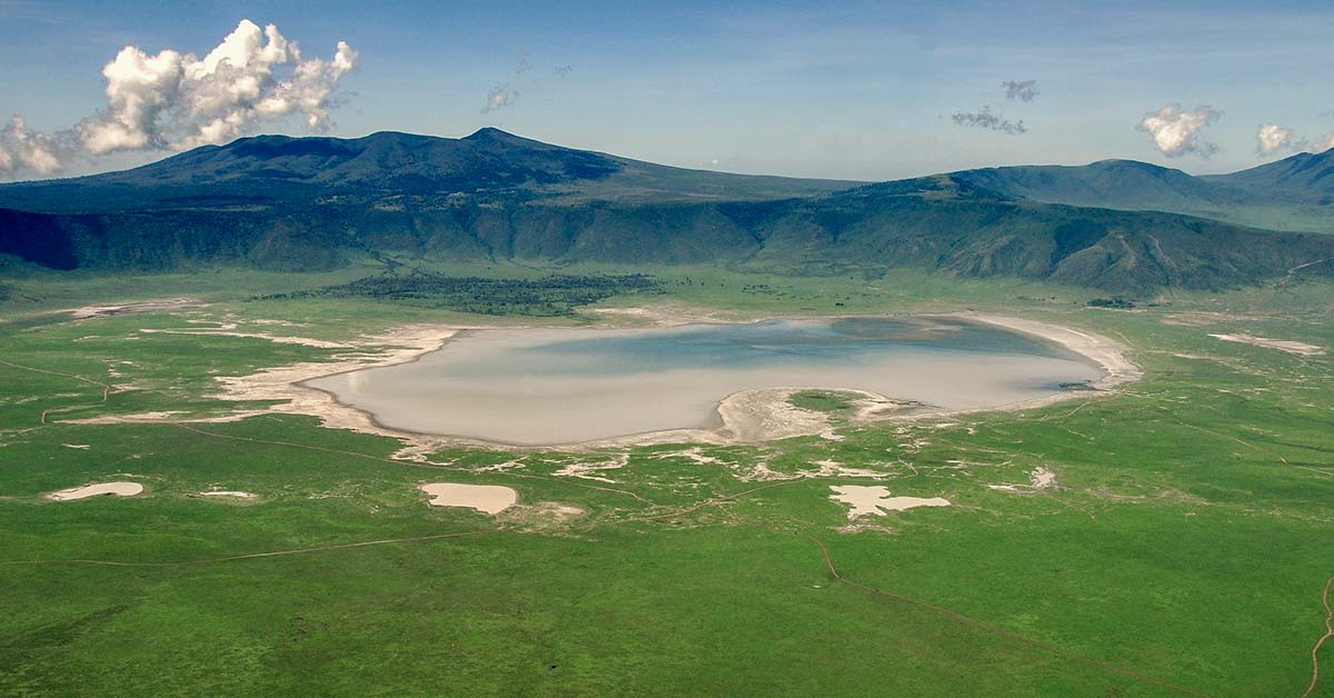 Ngorongoro Crater vs Serengeti